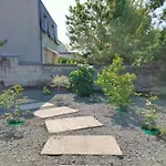 Maison Avec Jardin Arbore